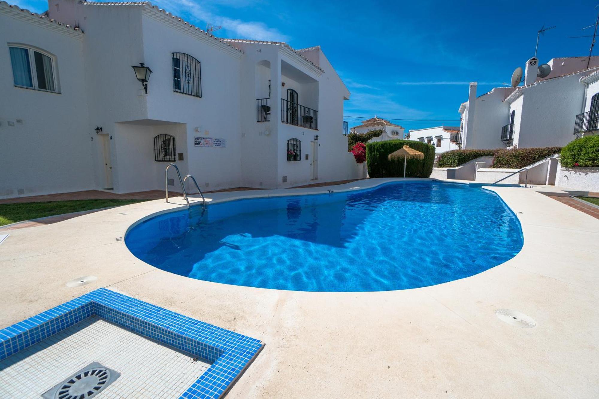 Los Pinos 19 Menyber Nerja Exterior photo